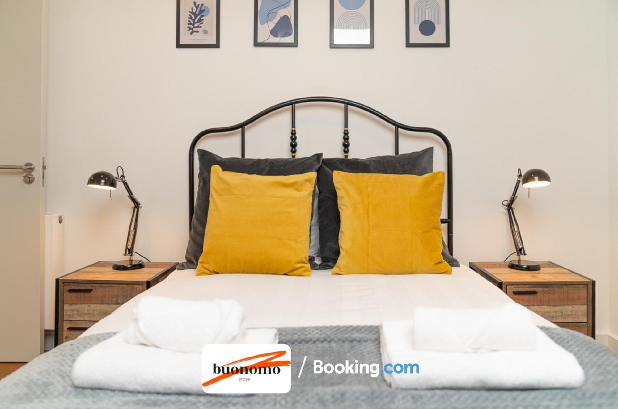 Two Bedroom Apartment At Buonomo Stays Short Lets & Serviced Accommodation 런던 외부 사진