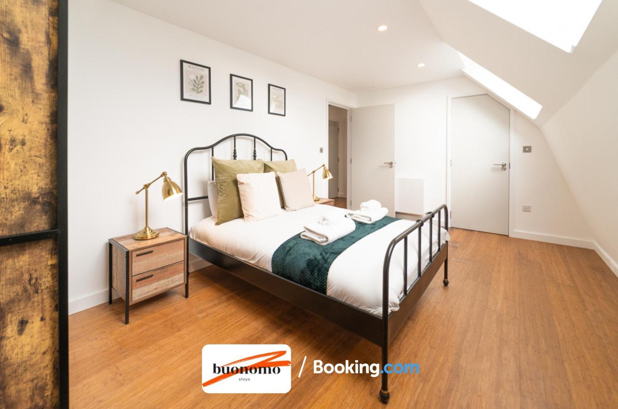 Two Bedroom Apartment At Buonomo Stays Short Lets & Serviced Accommodation 런던 외부 사진